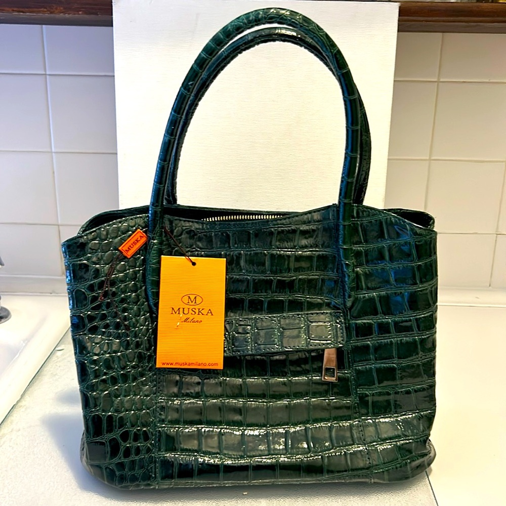 MUSKA Italian designer handbag. Hunter green color.  New